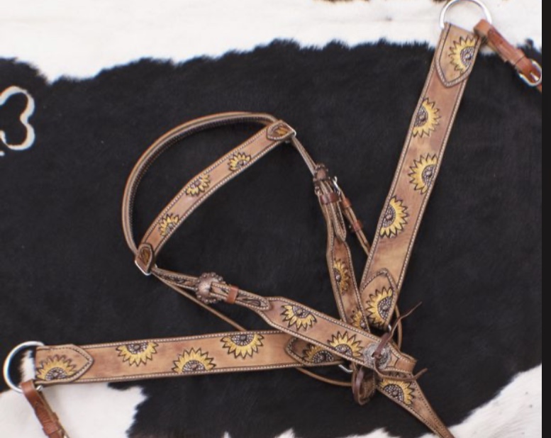 7062 Hand Painted Sunflower Browband Headstall and Breast collar Set.
