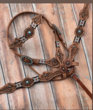 7053x Beaded Headstall and Breastcollar Set with tribal tooling